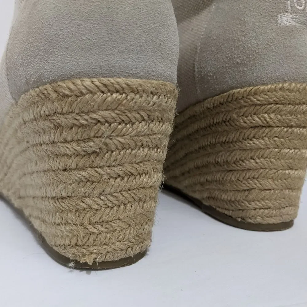 TOMS Womens 9.5 Wedges Tan Booties Whisper Desert Wedge Boot 9 1/2 Suede Shoes